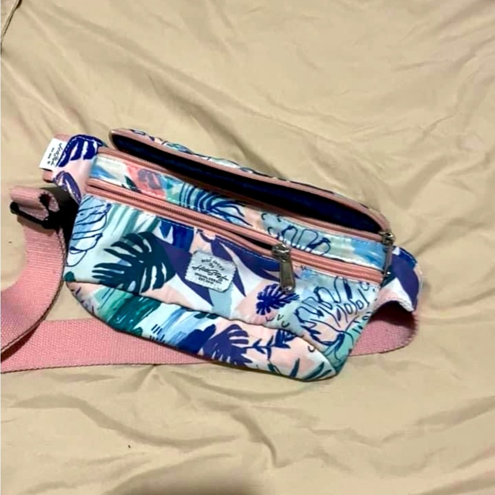 Fanny pack